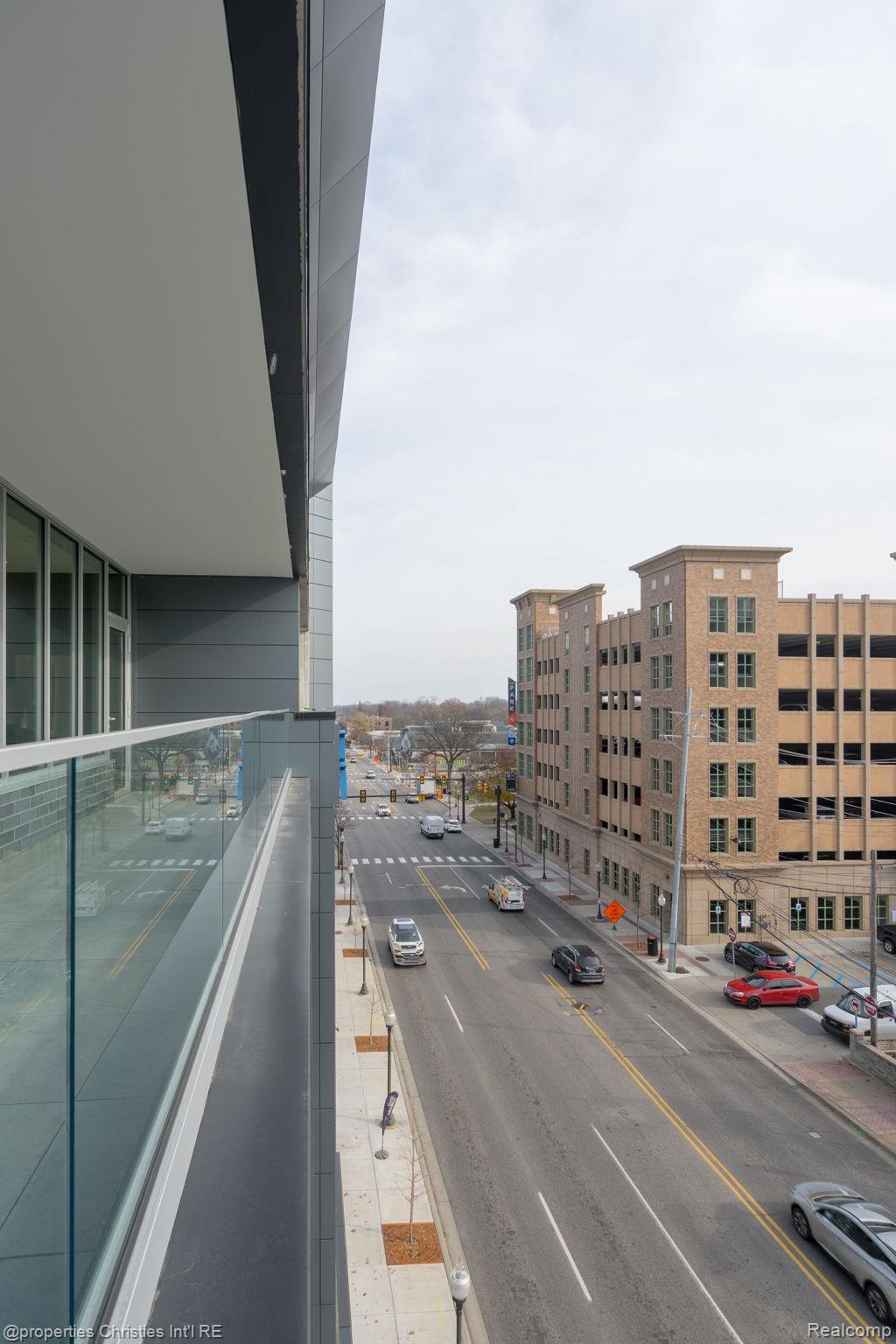 118 N Main Street 403