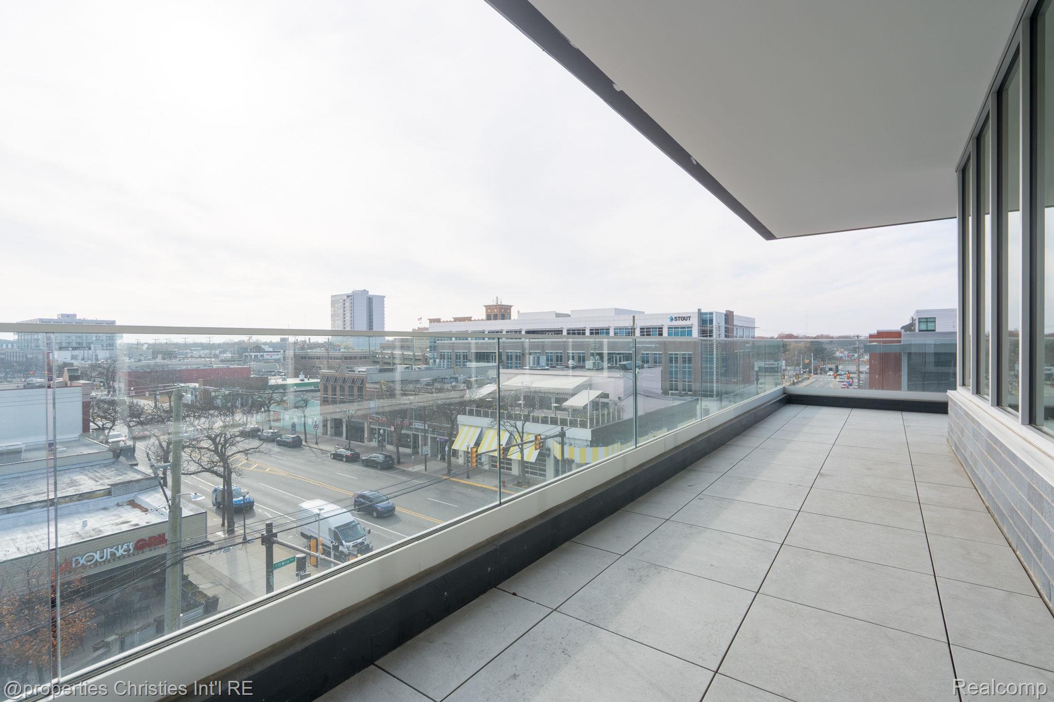 118 N Main Street 403