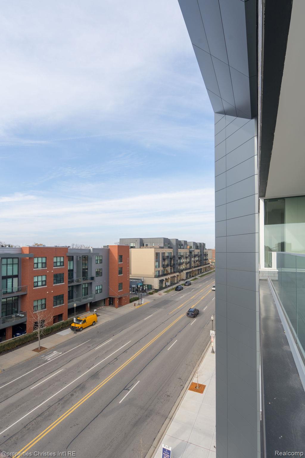 118 N Main Street 403