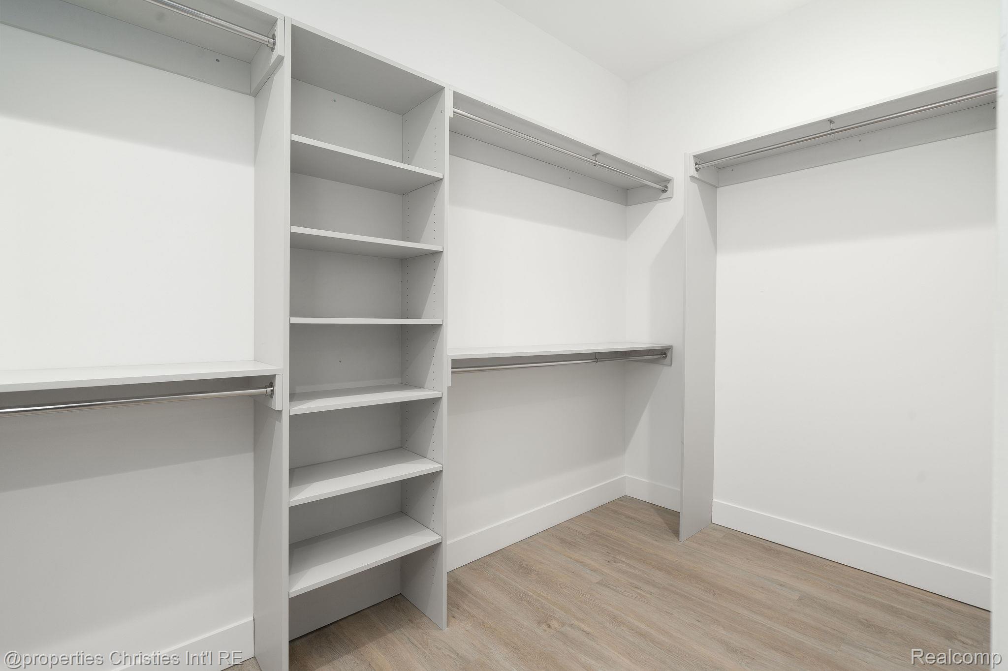 118 N Main Street 403