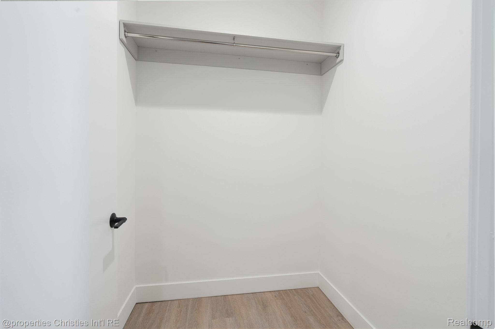118 N Main Street 403