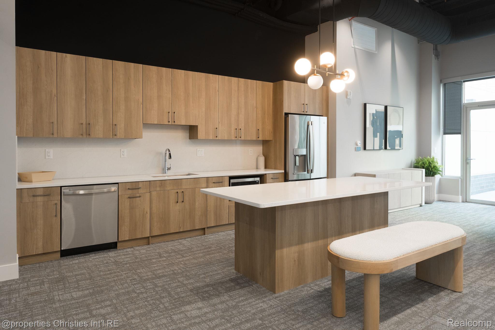 118 N Main Street 403