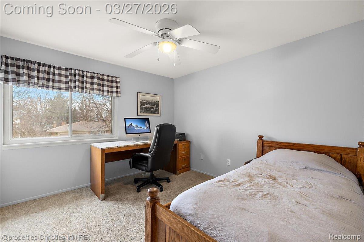 1711 Crestline Drive