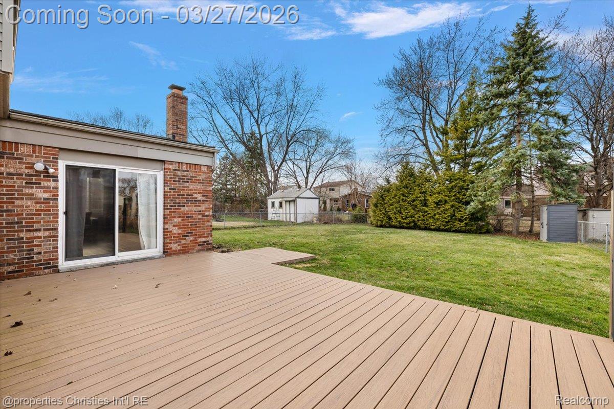 1711 Crestline Drive