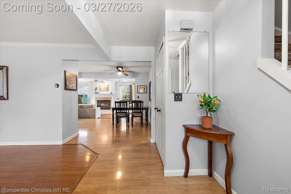 1711 Crestline Drive