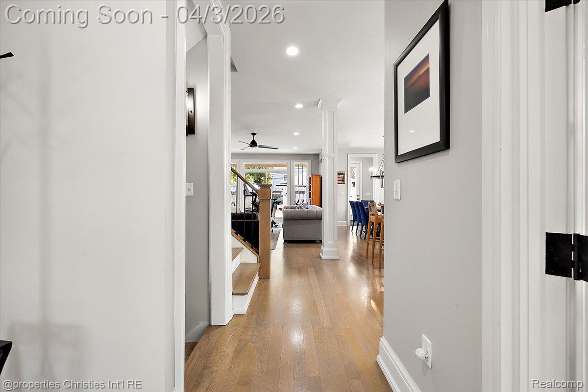 929 N Pleasant Street