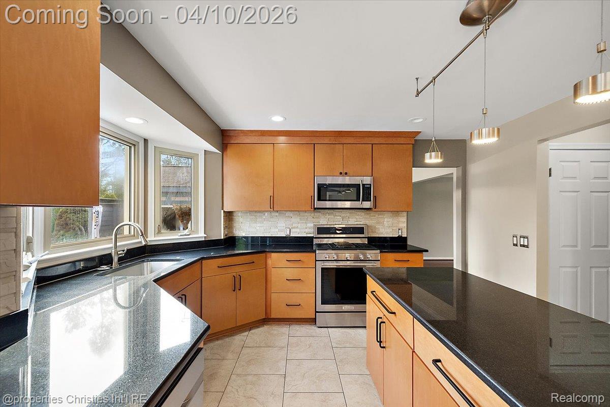 47269 S Chigwidden Drive