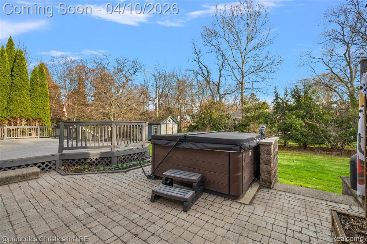 47269 S Chigwidden Drive