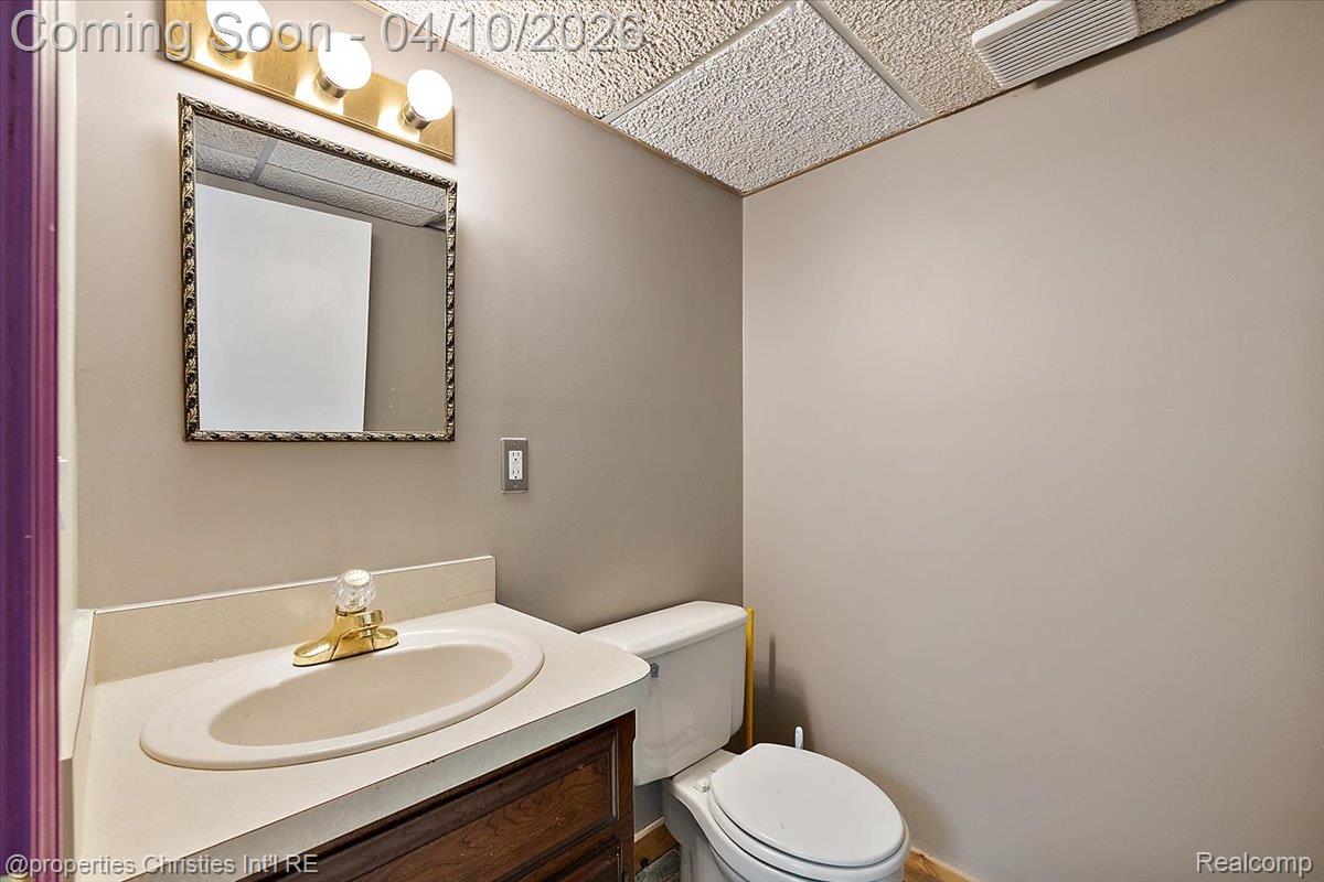 47269 S Chigwidden Drive