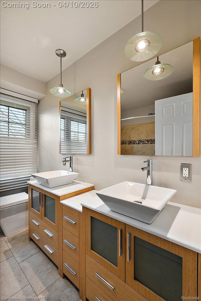 47269 S Chigwidden Drive