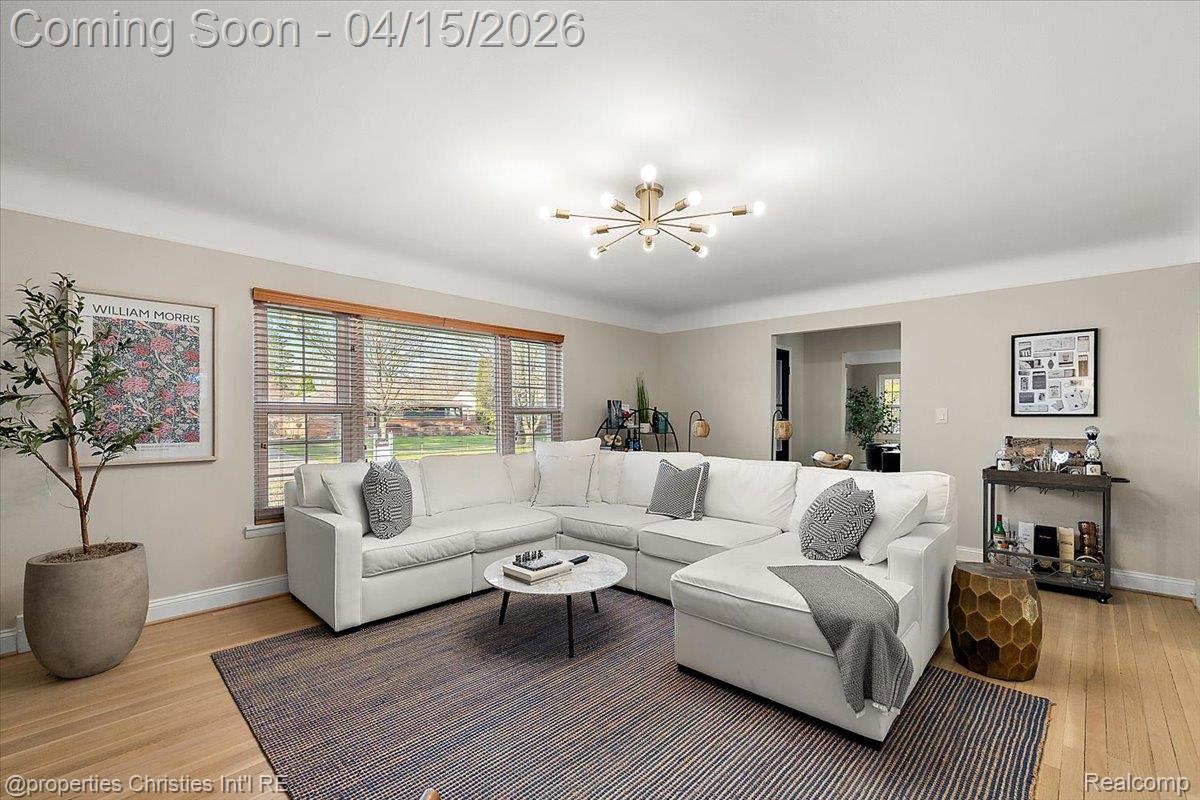 18851 Devonshire Street