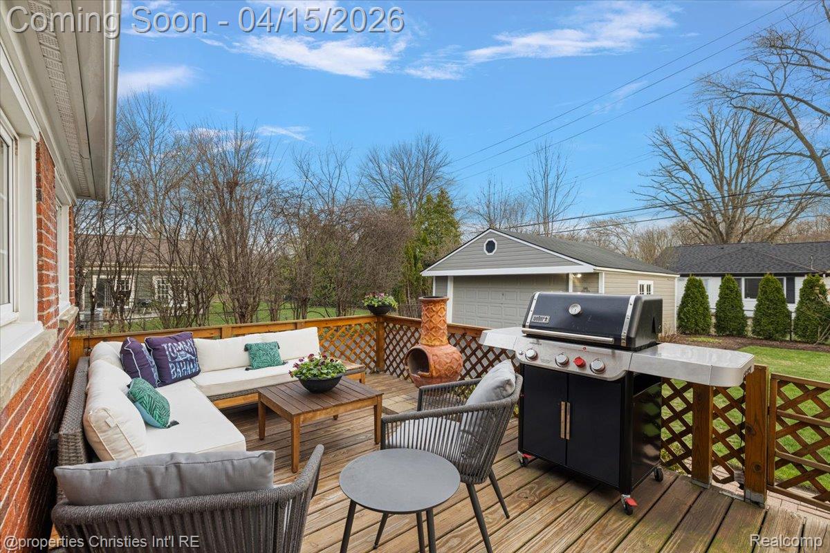 18851 Devonshire Street