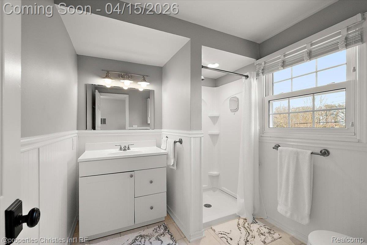 18851 Devonshire Street