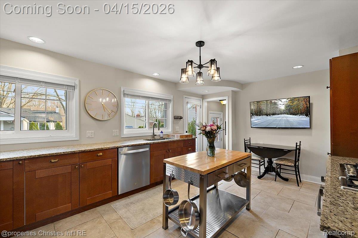 18851 Devonshire Street