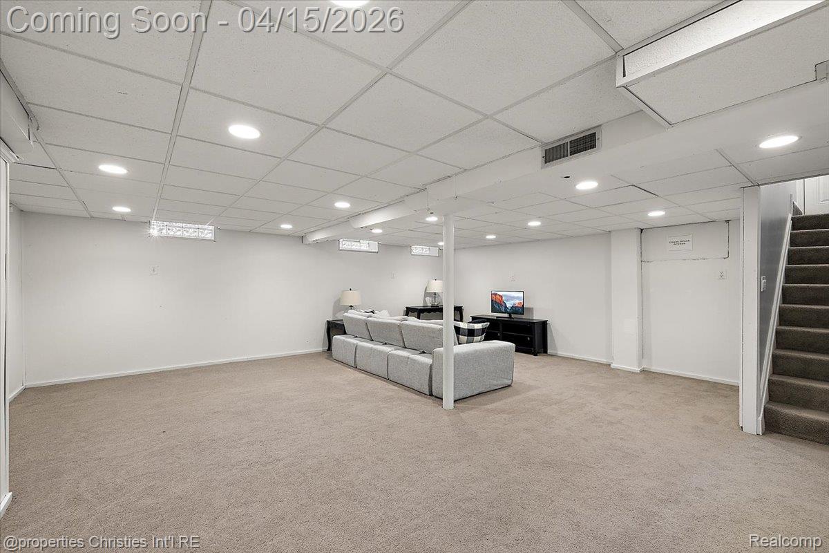 18851 Devonshire Street