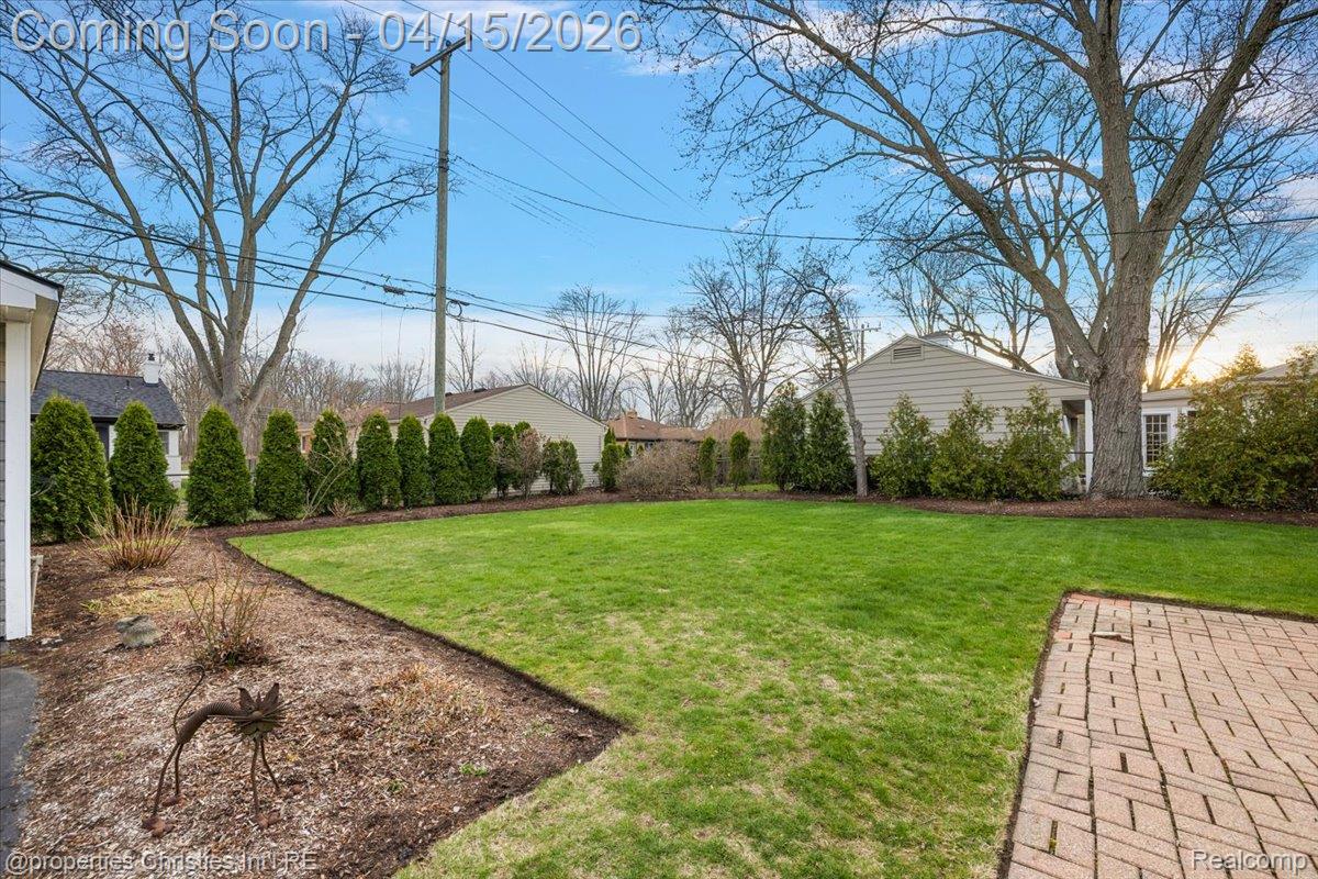 18851 Devonshire Street