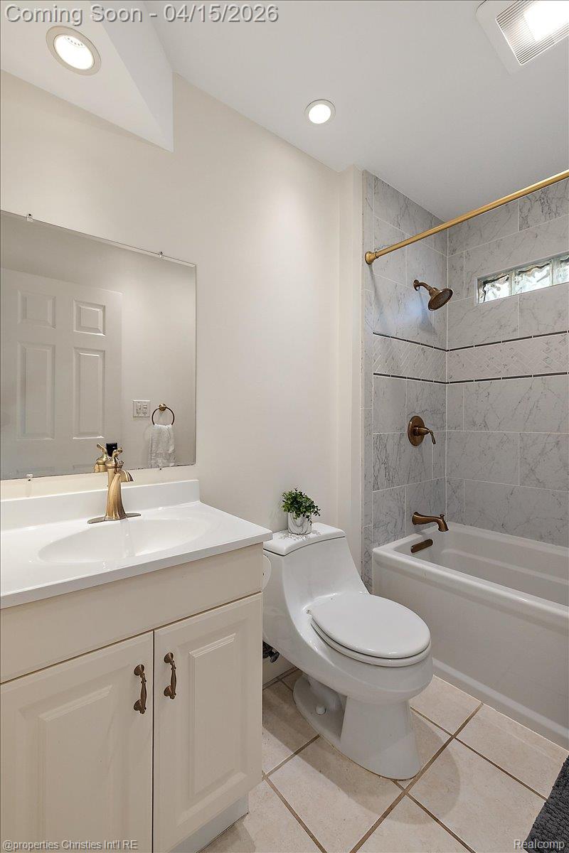 18851 Devonshire Street