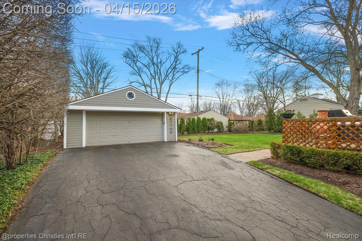 18851 Devonshire Street