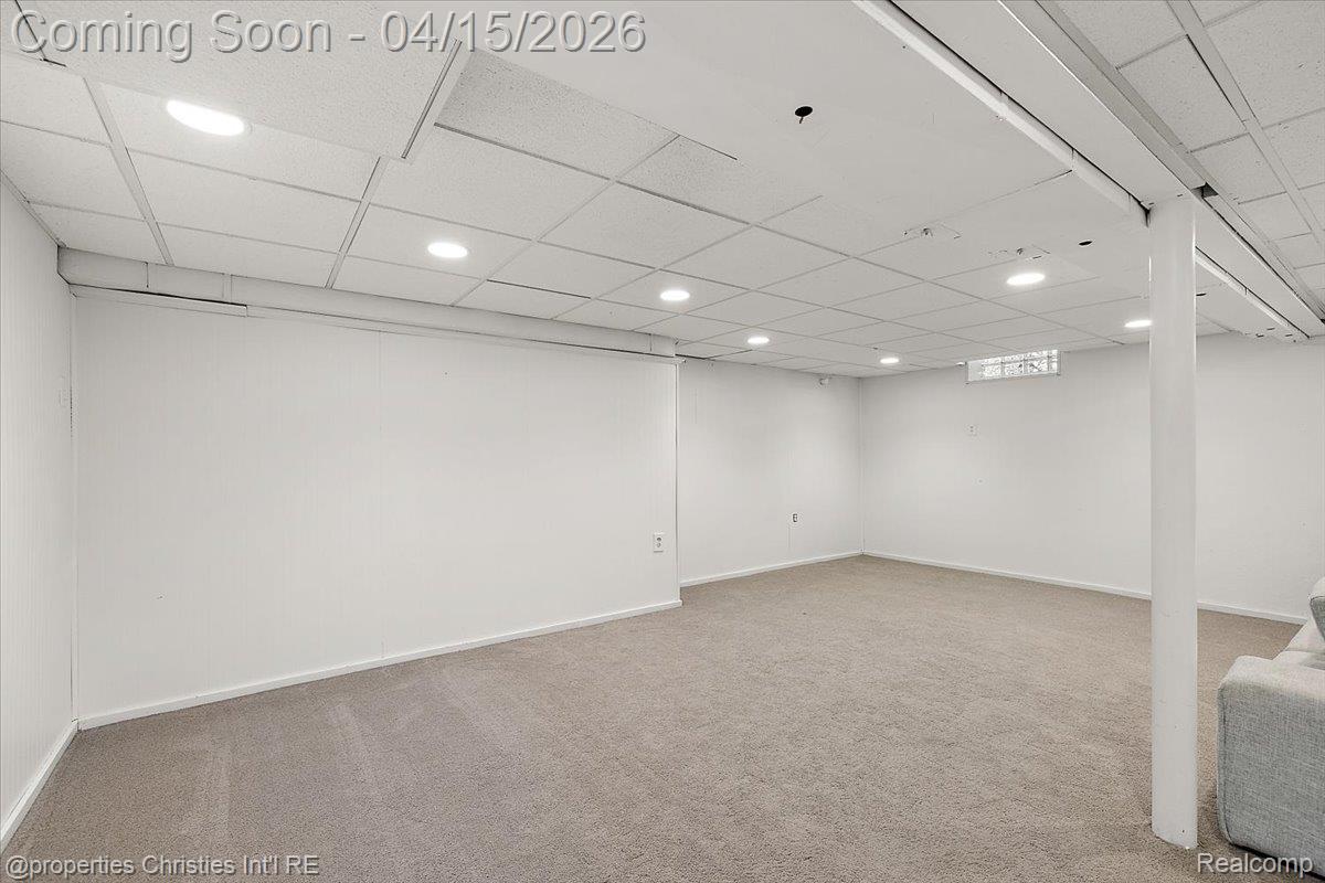 18851 Devonshire Street