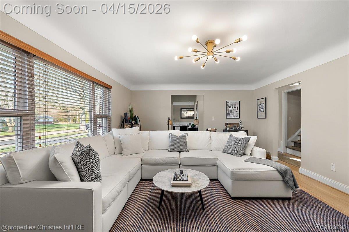 18851 Devonshire Street