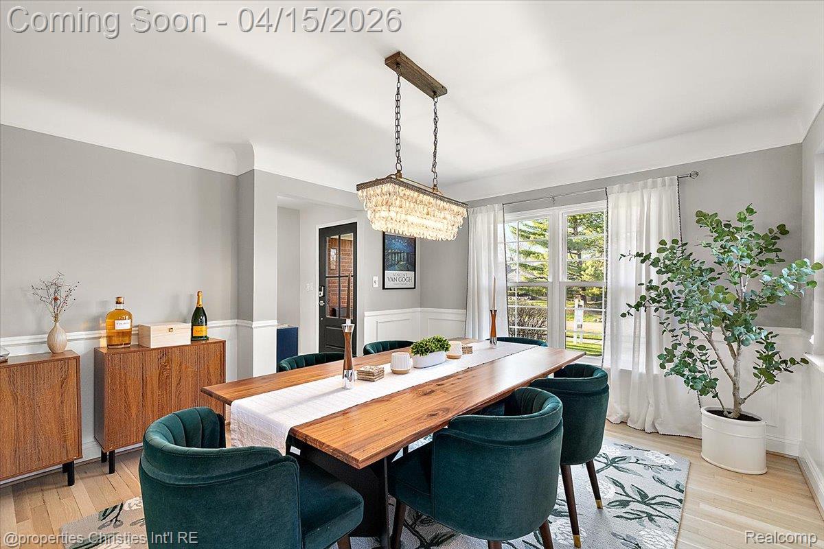 18851 Devonshire Street