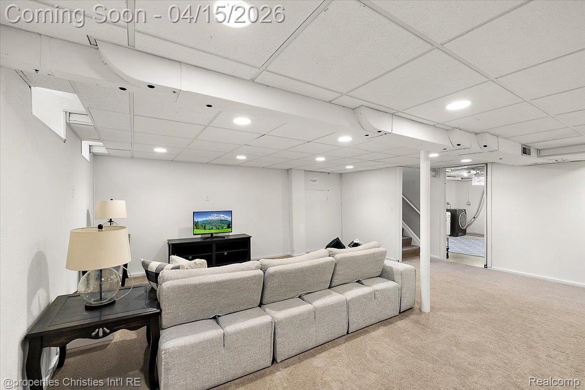 18851 Devonshire Street