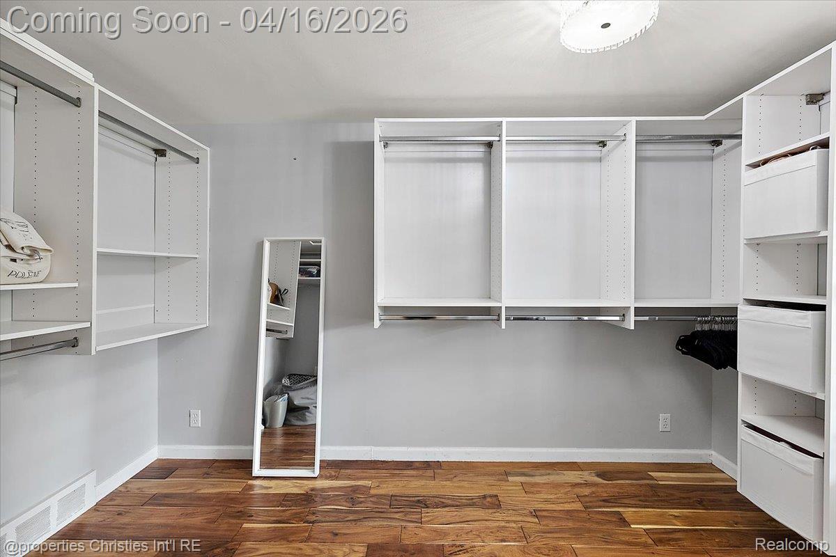 3060 Chickering Lane