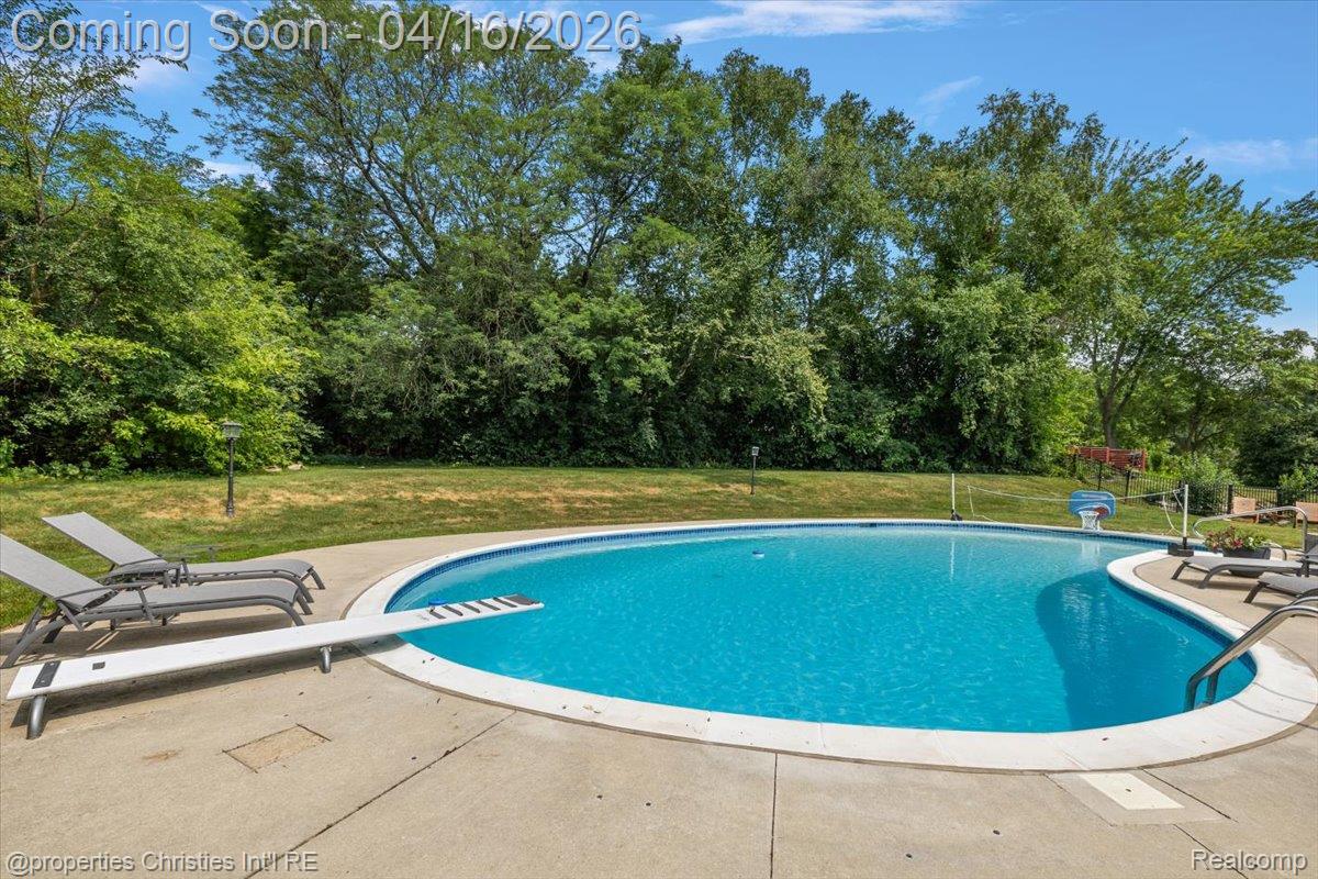 3060 Chickering Lane