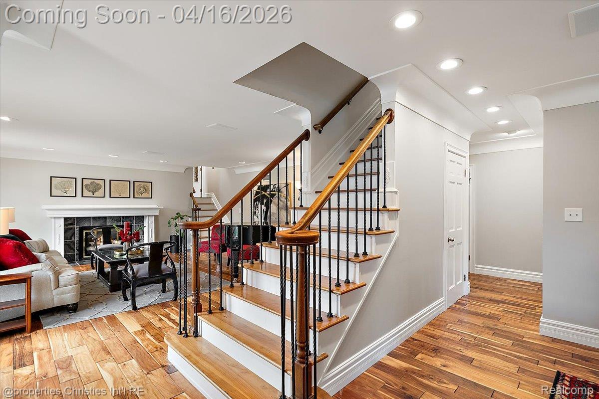 3060 Chickering Lane