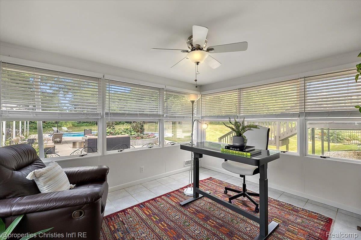 3060 Chickering Lane