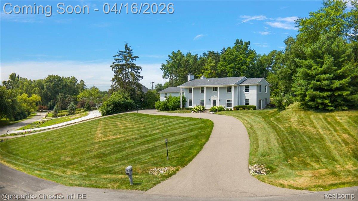 3060 Chickering Lane