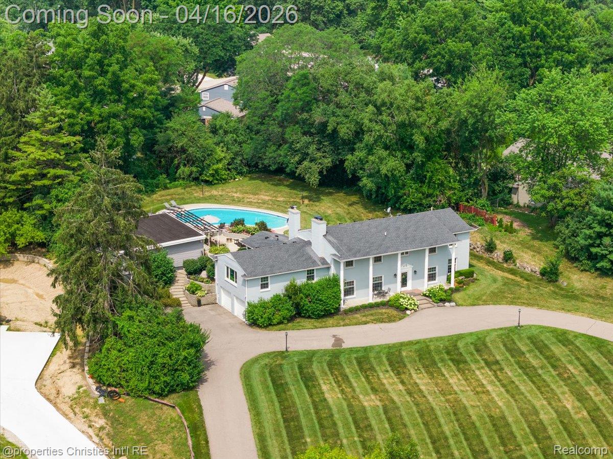 3060 Chickering Lane