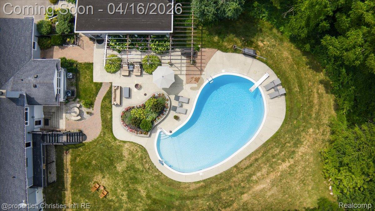 3060 Chickering Lane