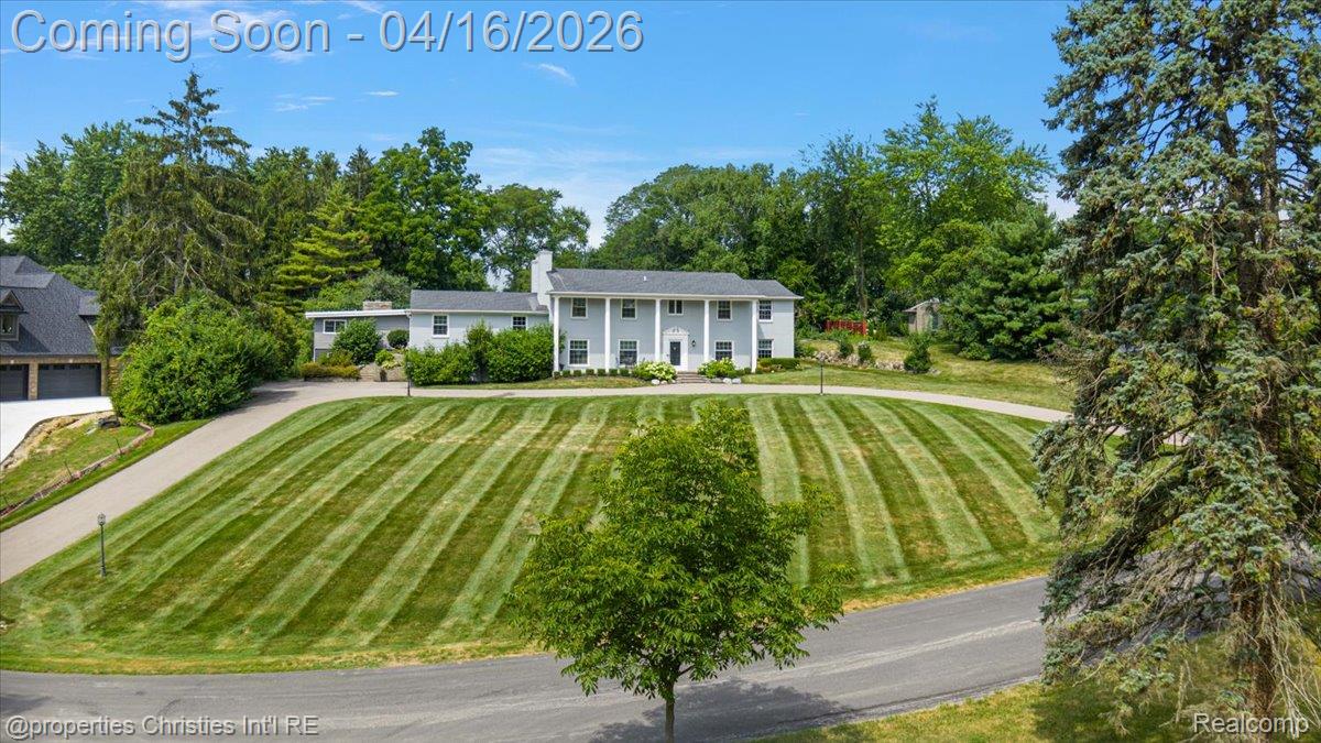 3060 Chickering Lane