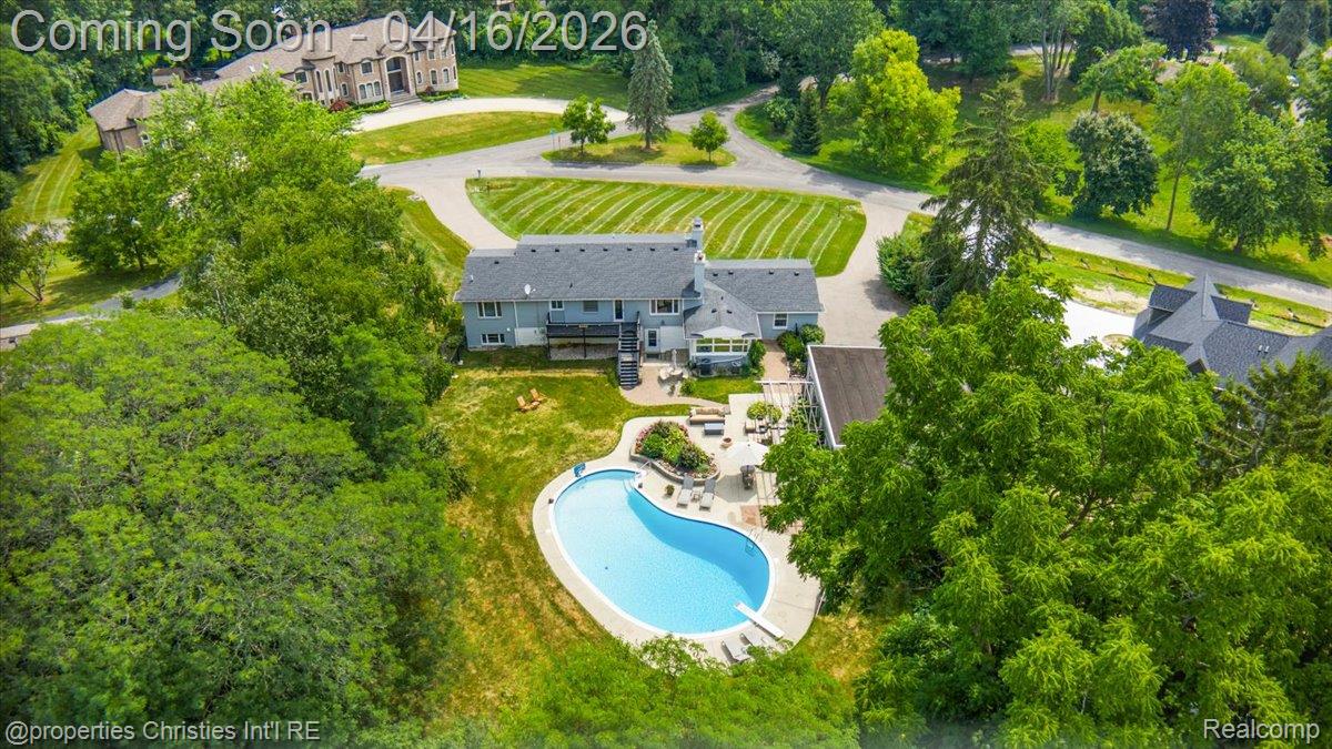 3060 Chickering Lane