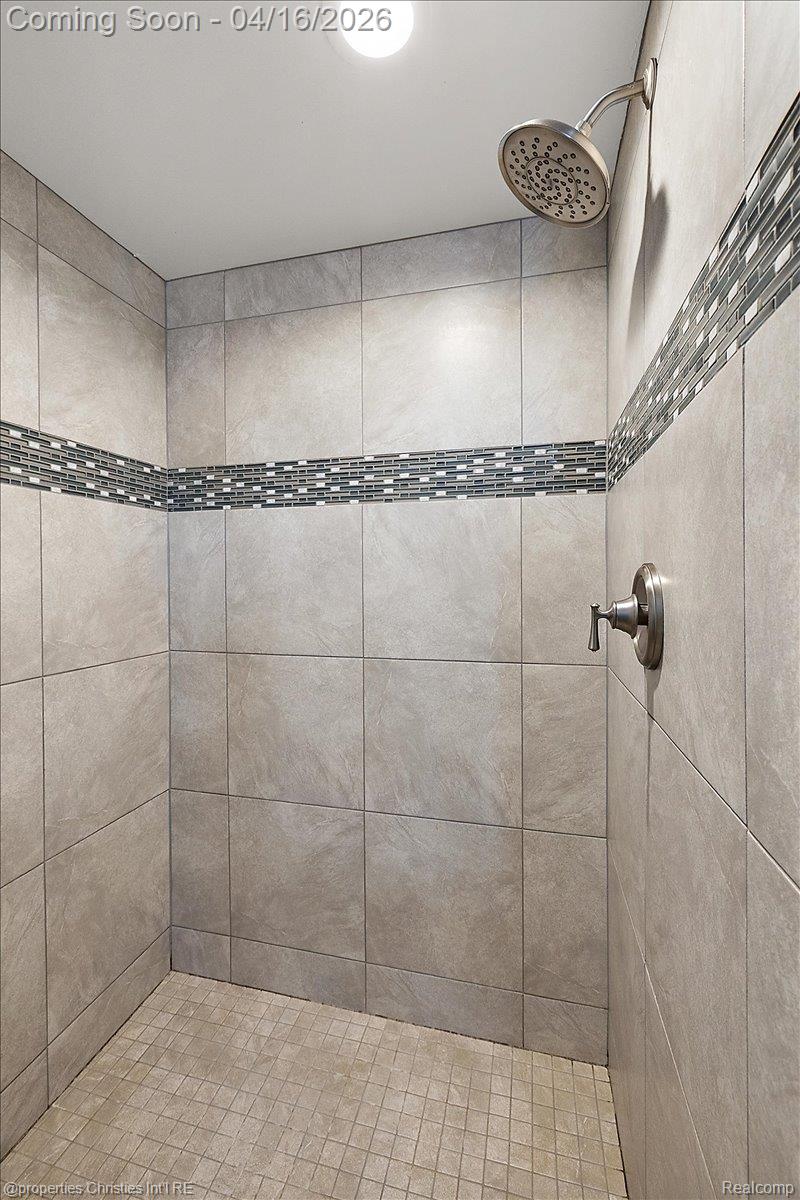 3060 Chickering Lane