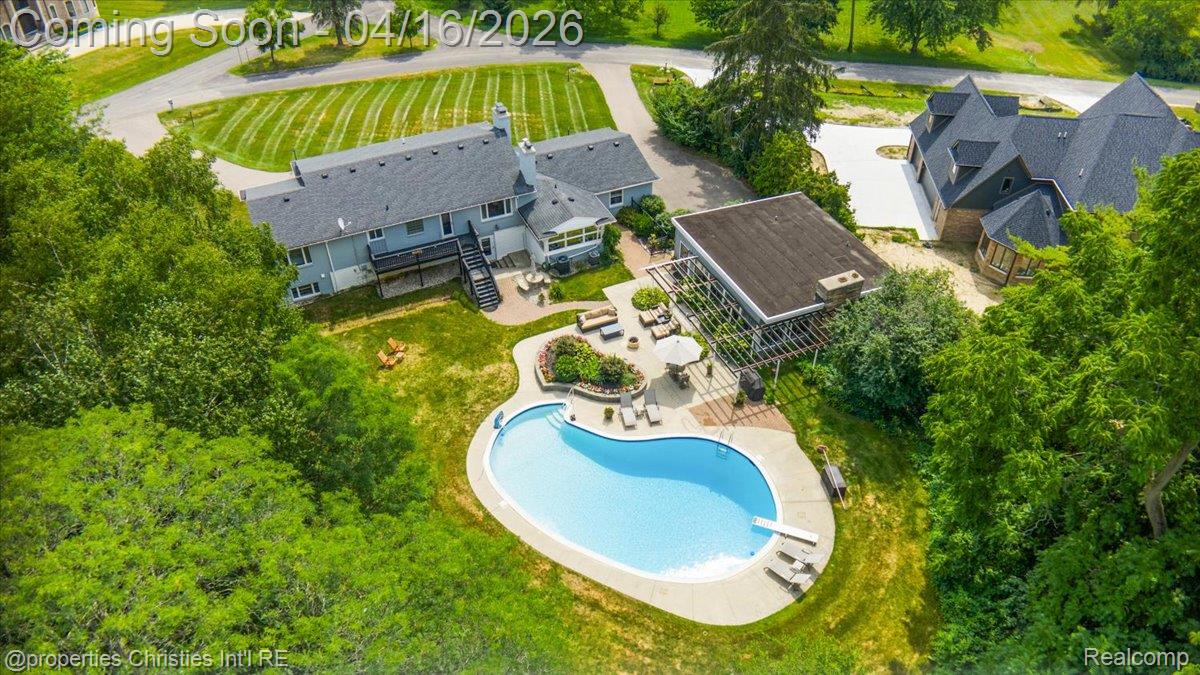 3060 Chickering Lane