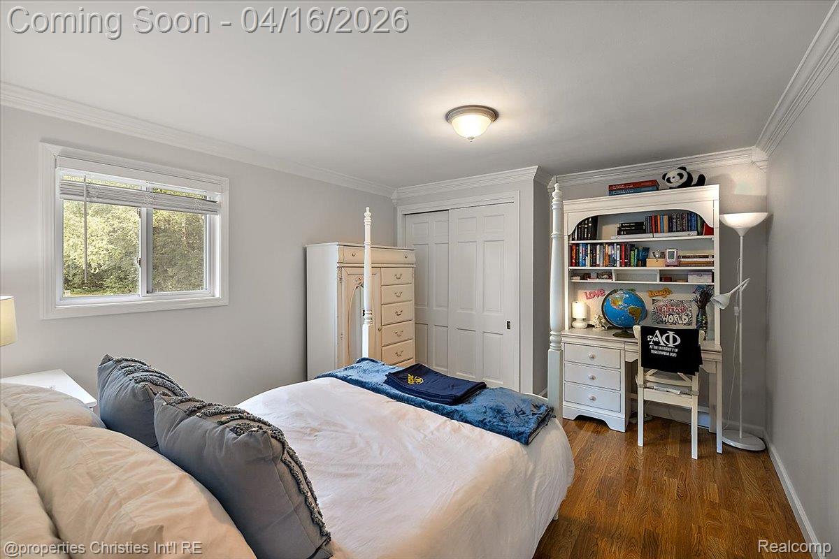 3060 Chickering Lane