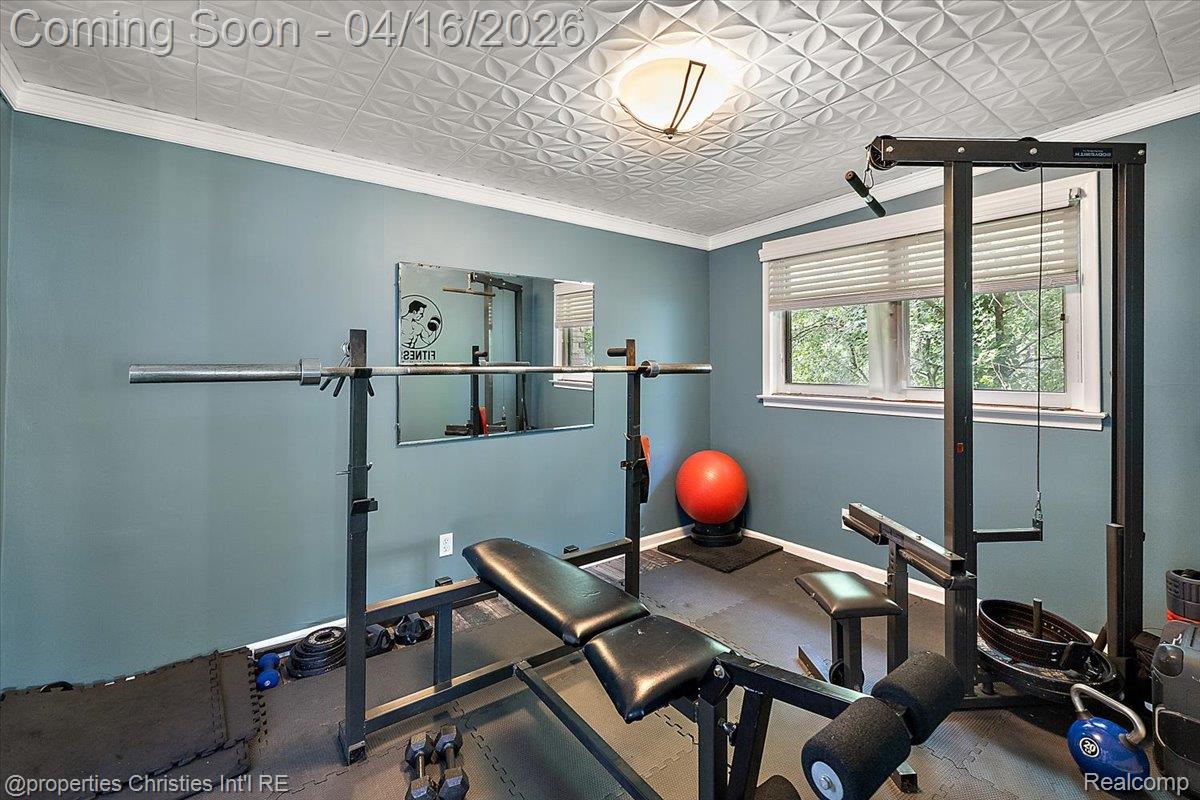 3060 Chickering Lane