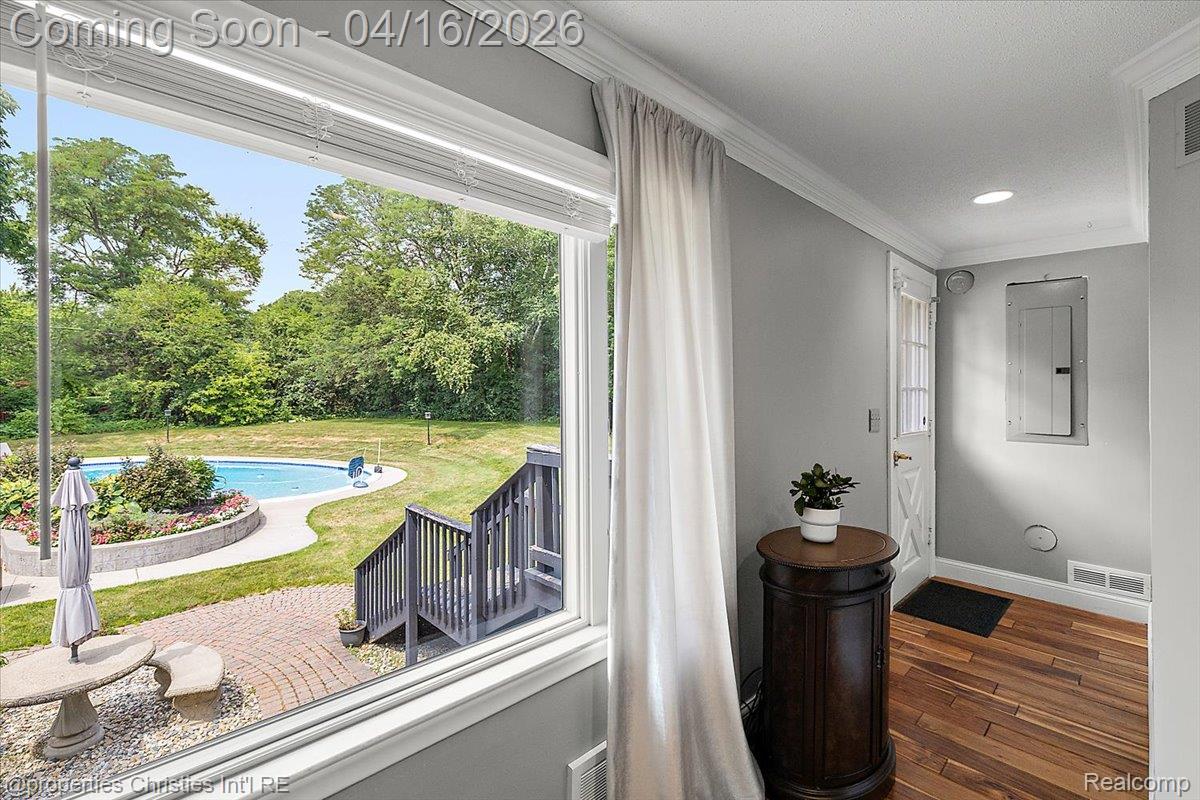 3060 Chickering Lane