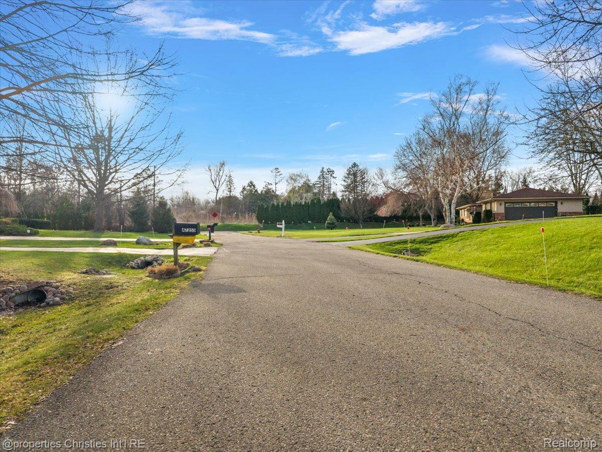 47269 S Chigwidden Drive