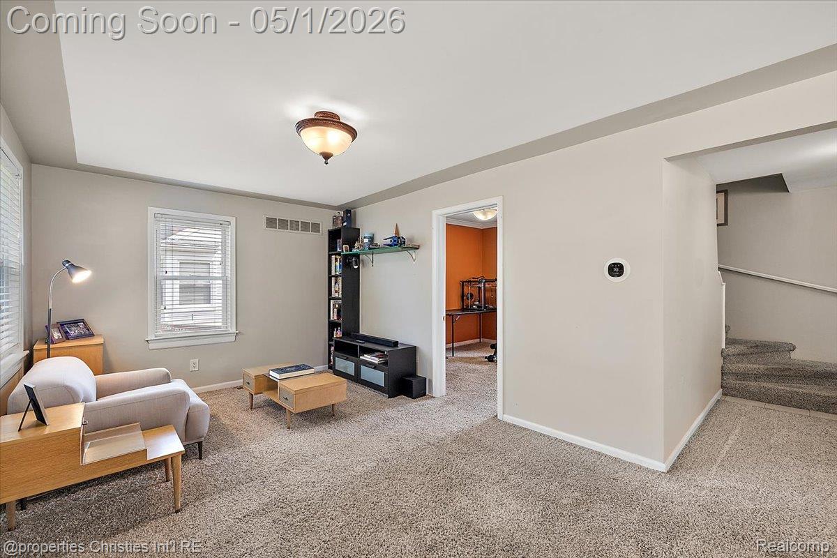 1691 Catalpa Drive