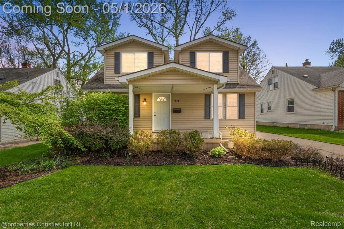 1691 Catalpa Drive