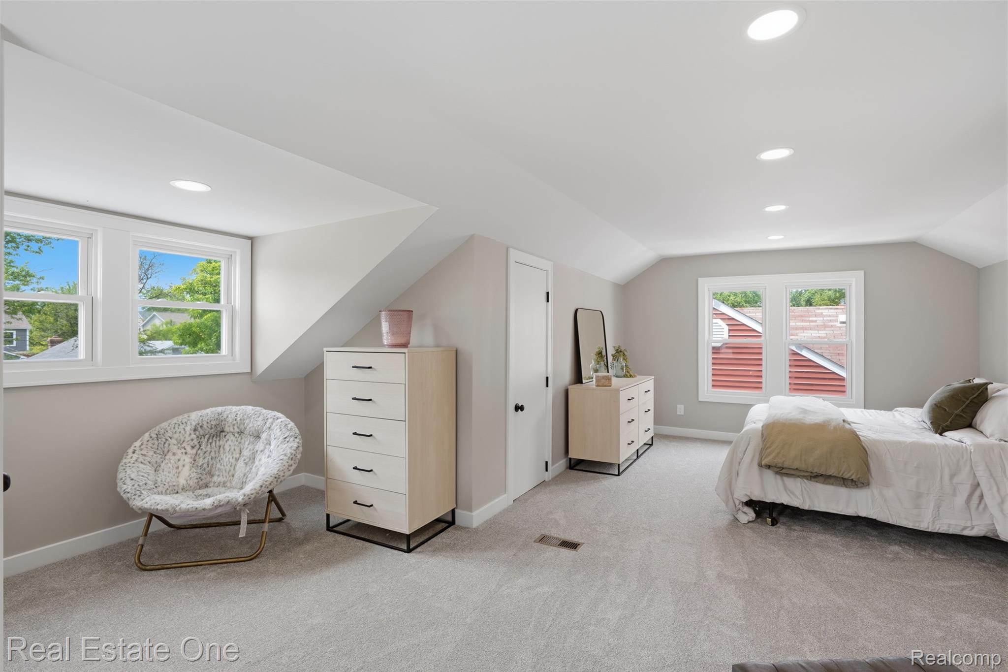 3600 Royal Avenue