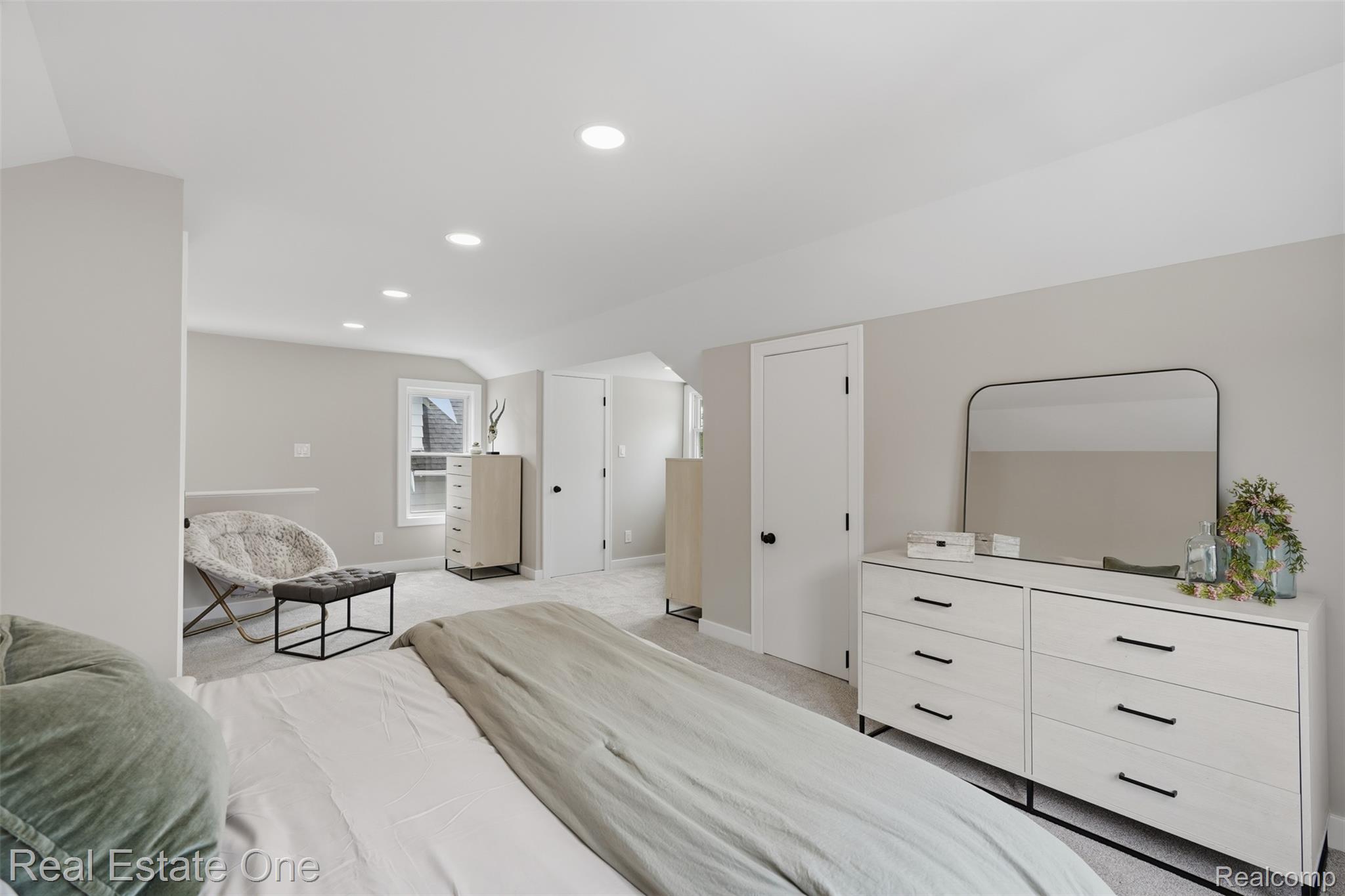 3600 Royal Avenue