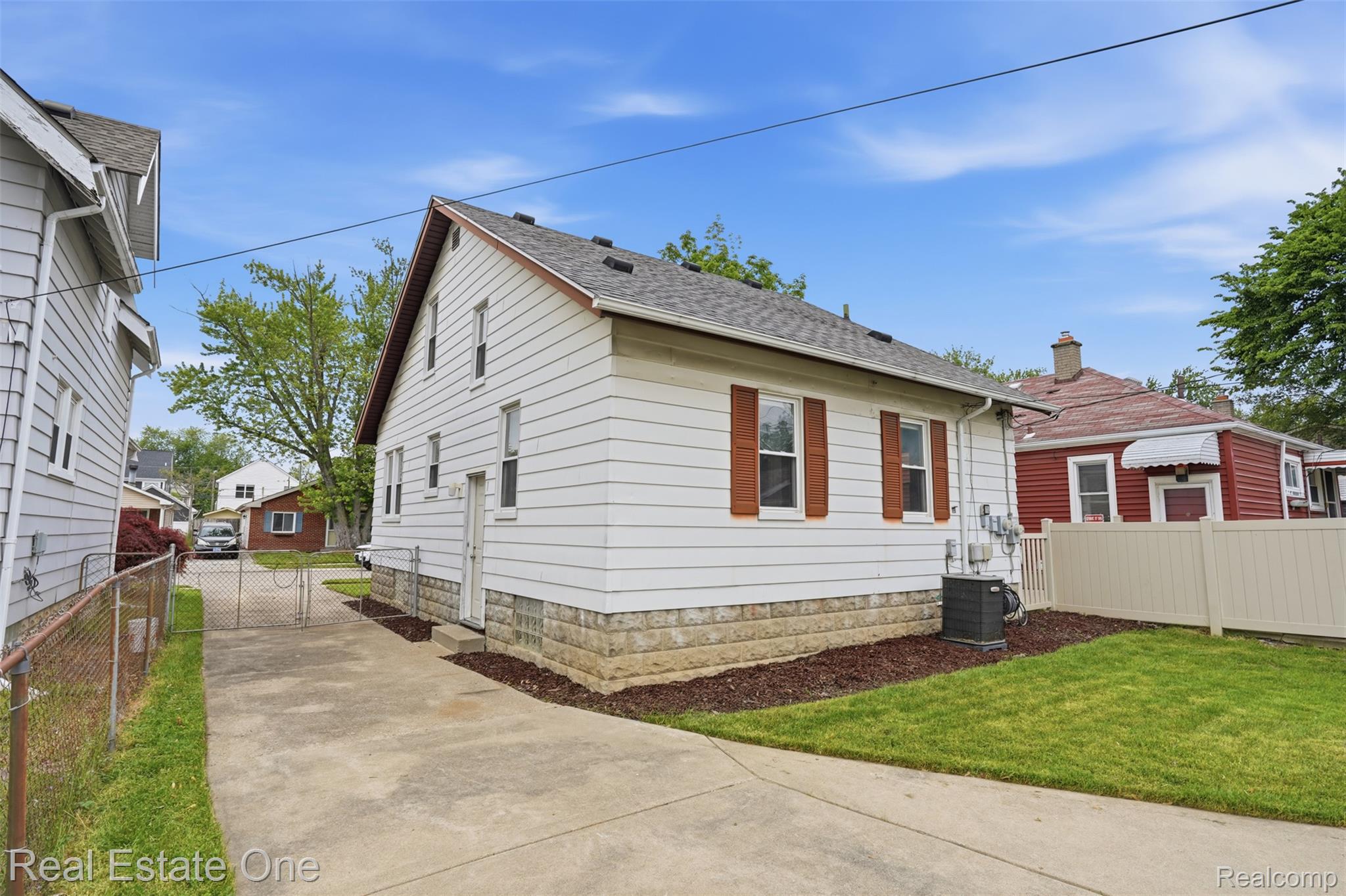 3600 Royal Avenue
