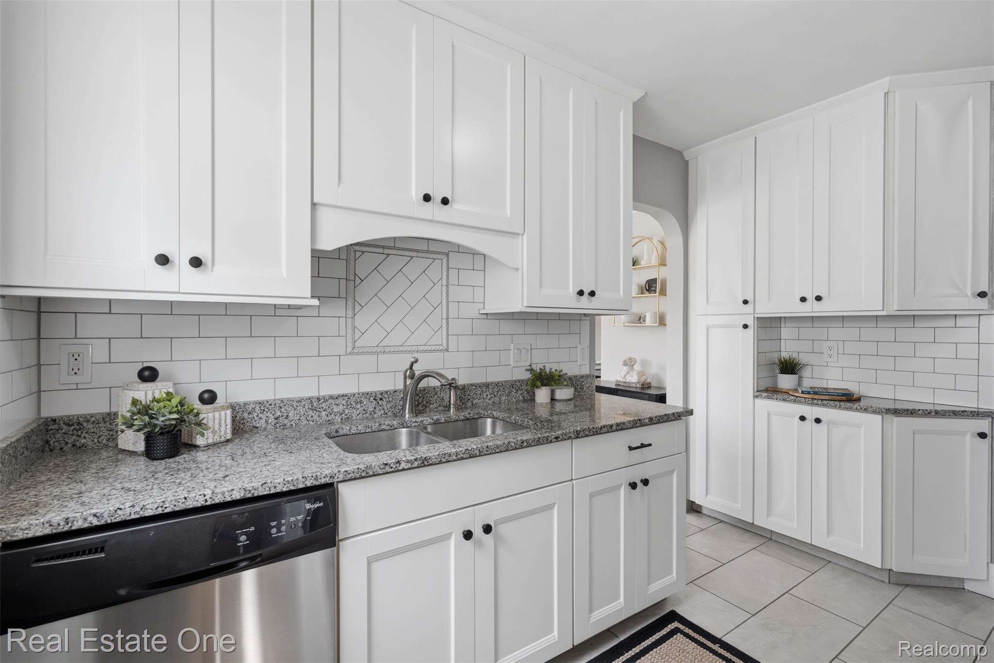 3600 Royal Avenue