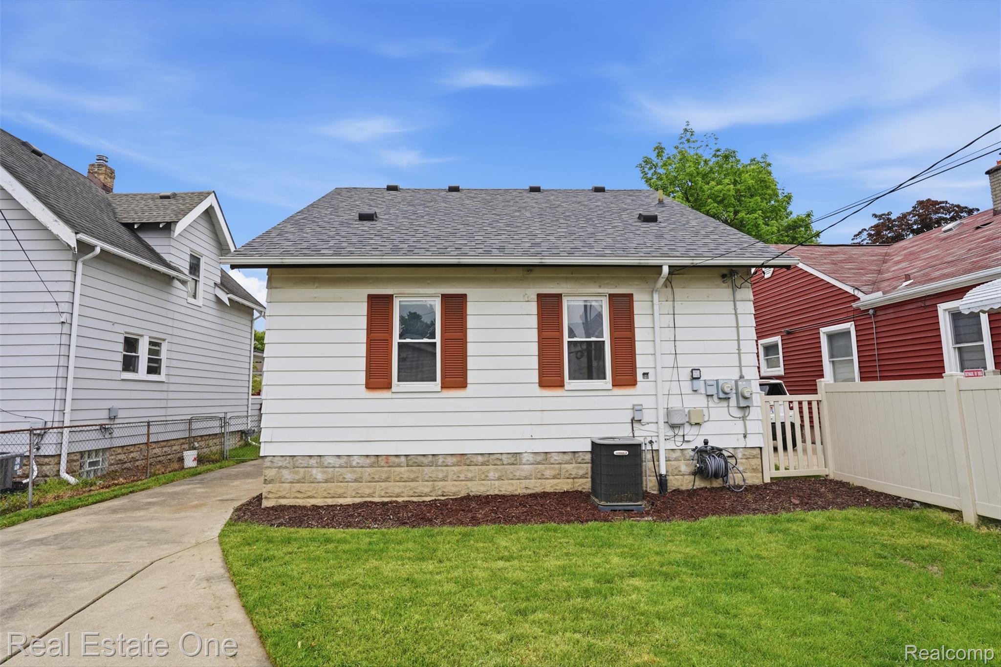 3600 Royal Avenue