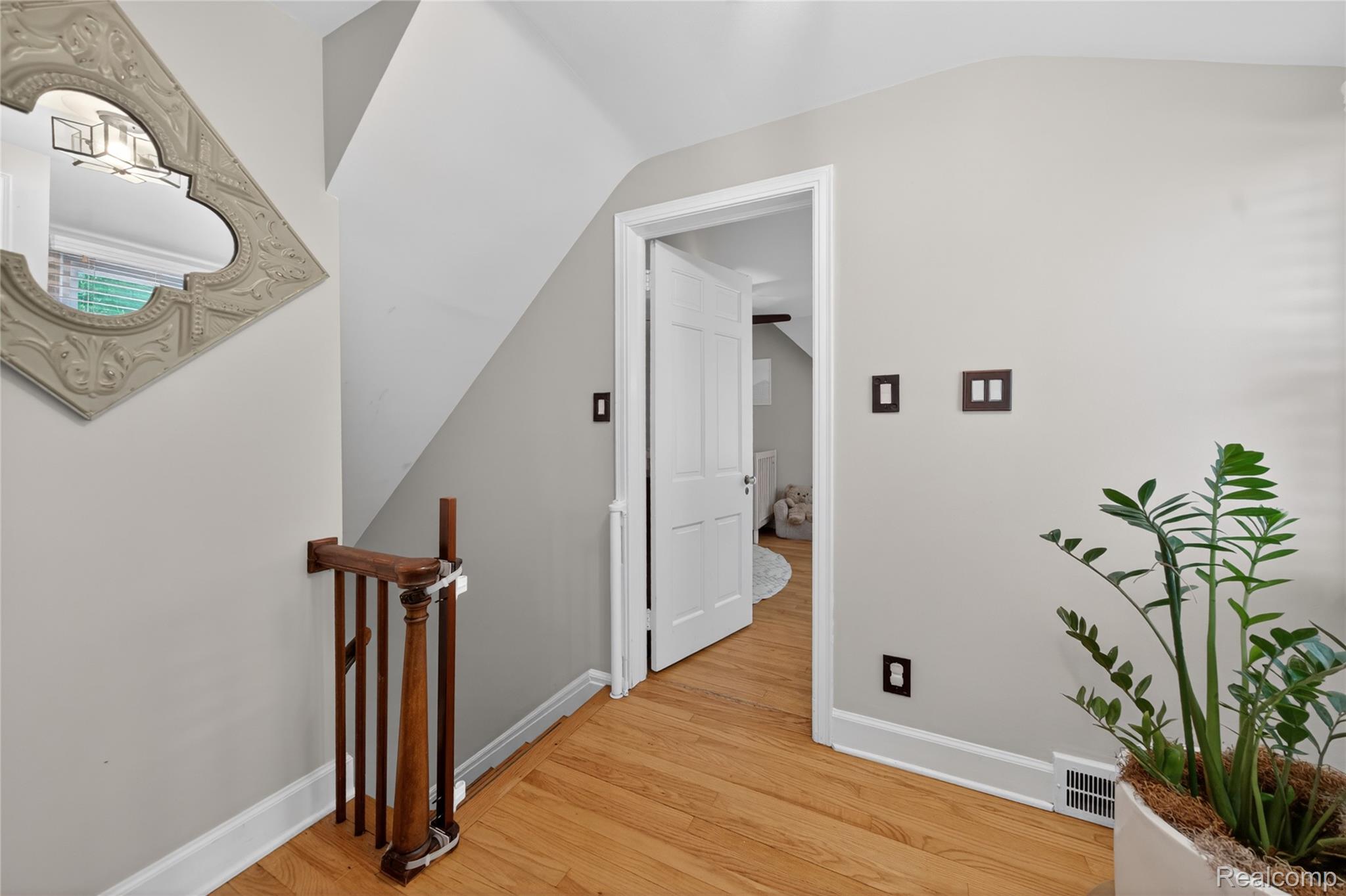 407 Waverley Avenue