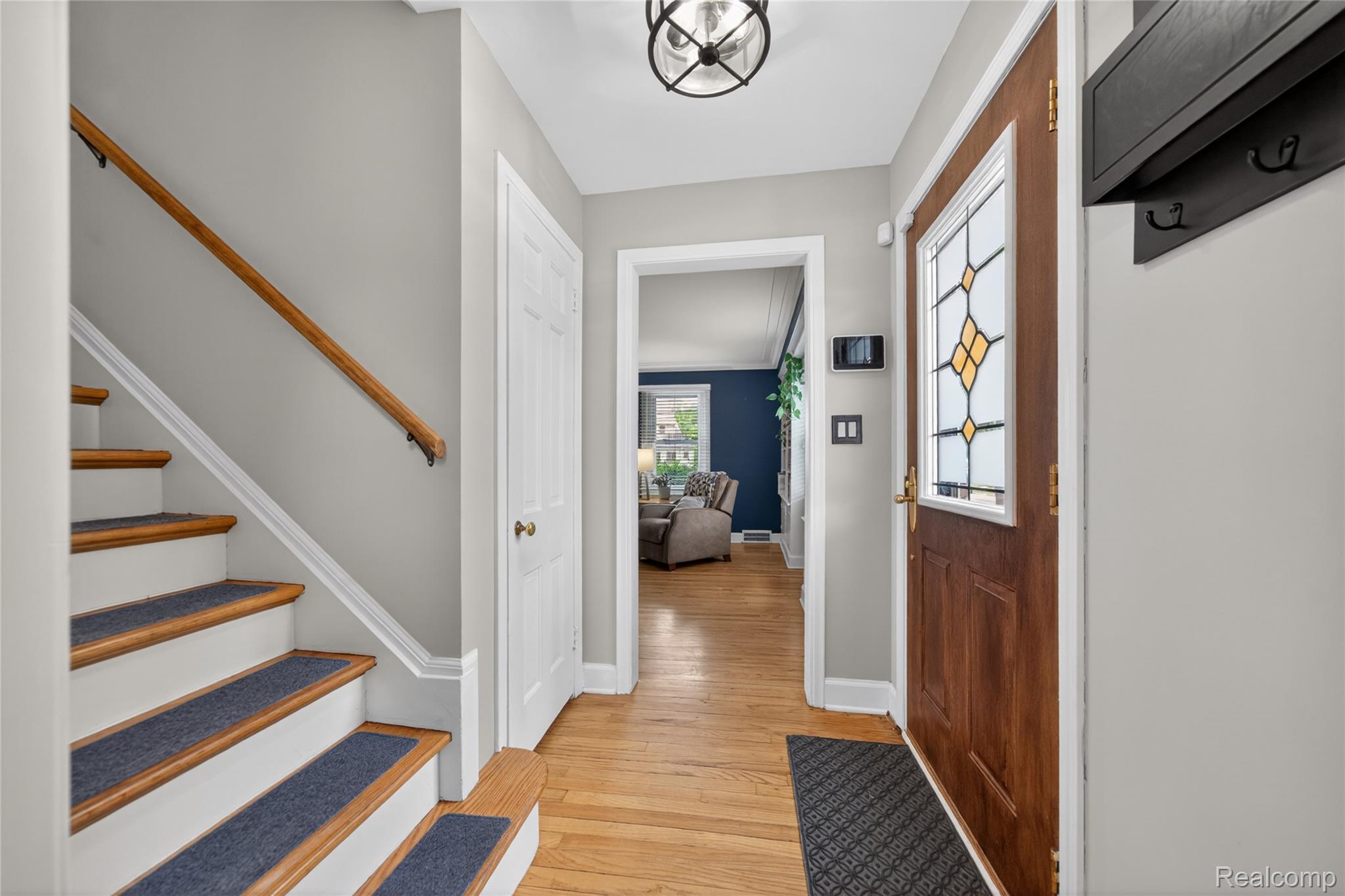 407 Waverley Avenue
